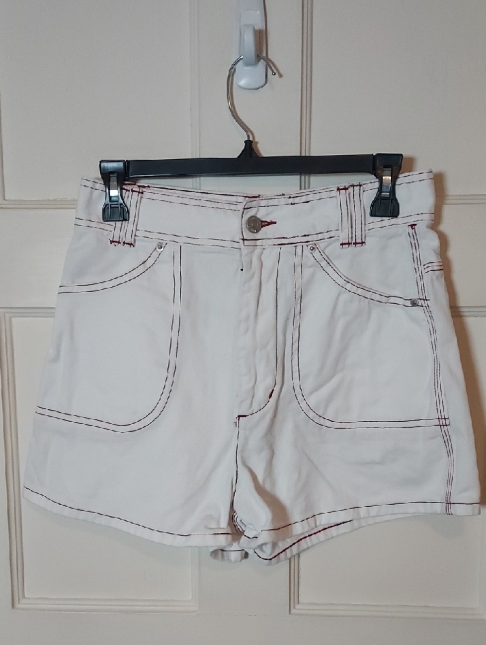 BDG Urban Outfitters White High-Waist Jean Shorts Red Contrast Stitching SZ 28